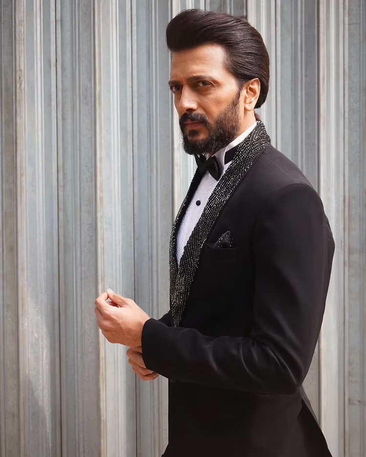 Classic Lusture Tuxedo Set